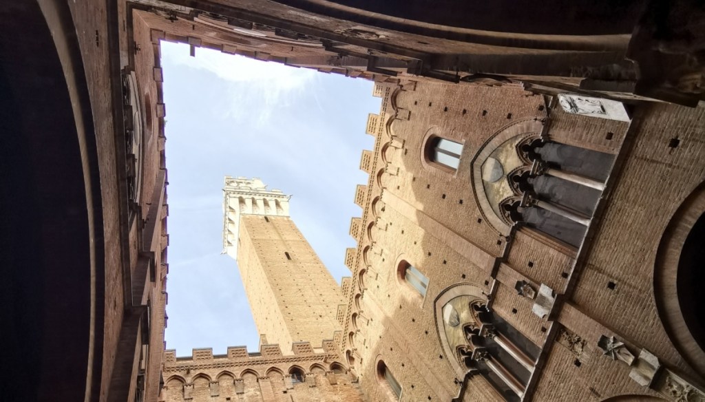 Den v Sieně a&nbsp;okolí