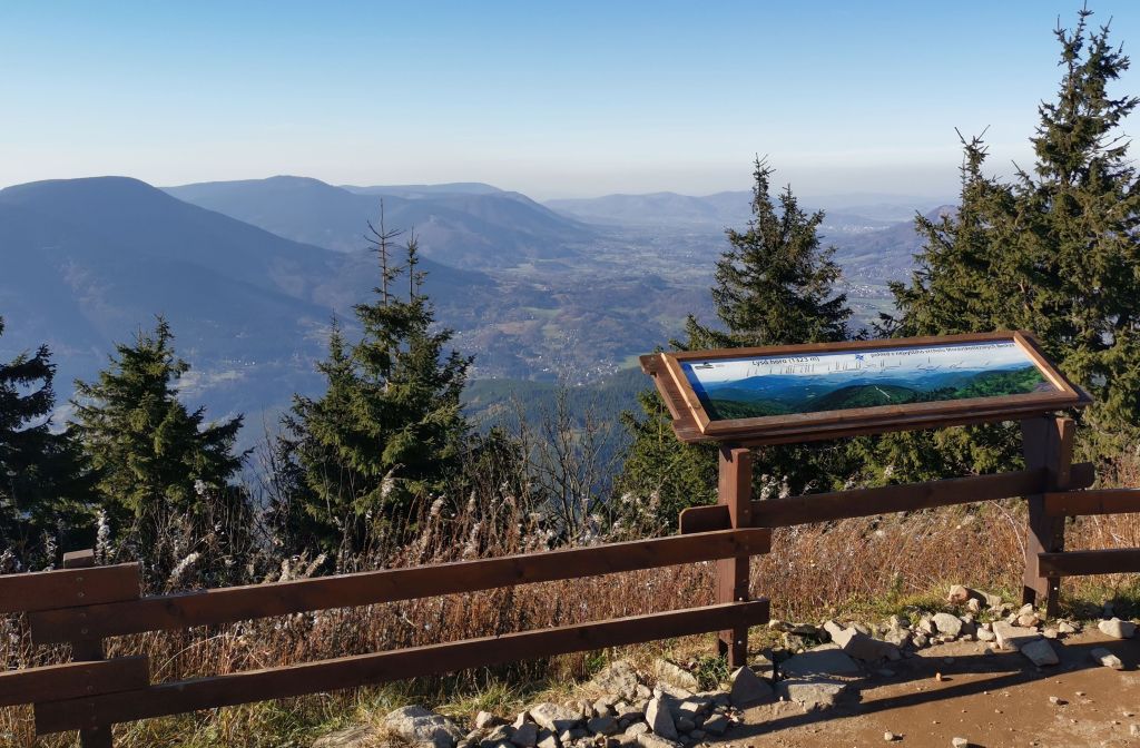 Pod Moravskou bránou obytným vozem, díl pátý: Lysá&nbsp;hora