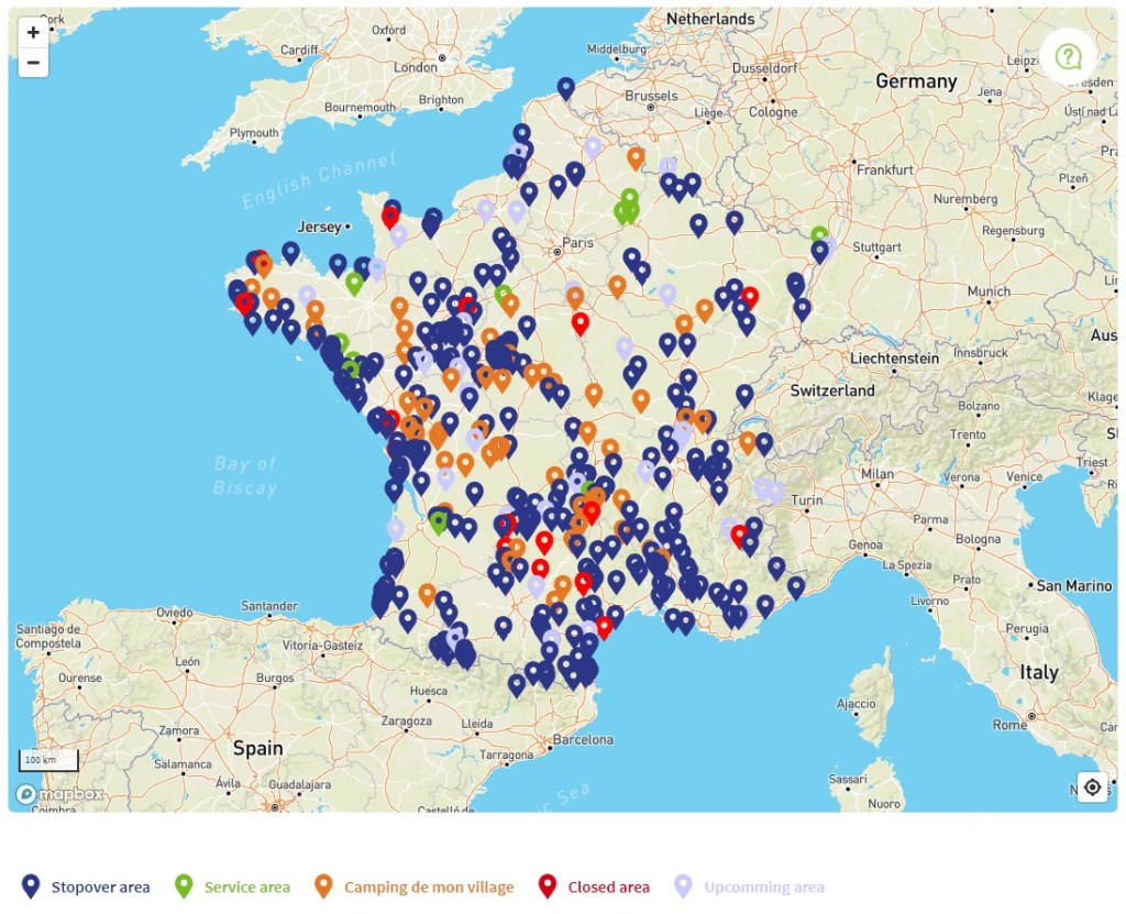 Camping-Car Park místa ve Francii, pro obytná auta, francouzské stellplatzy