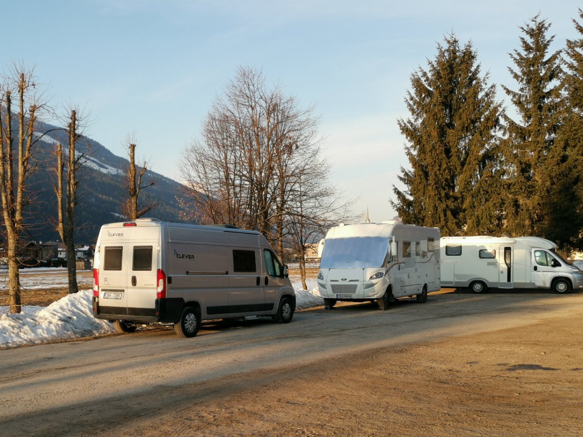 Karavanisté na začátku roku 2023 – kolik nás&nbsp;je?