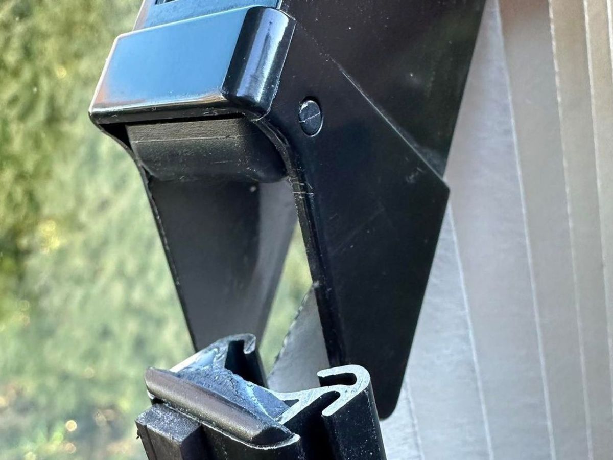 Oprava zatemnění Remis