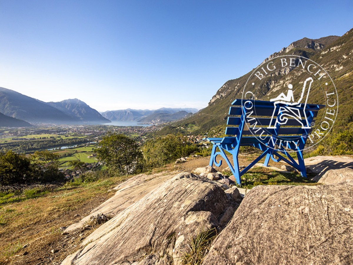 Podívejte se na svět z obří&nbsp;lavičky