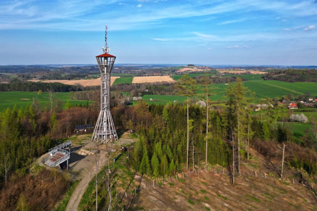 Zastávka na cestě: rozhledna Špulka