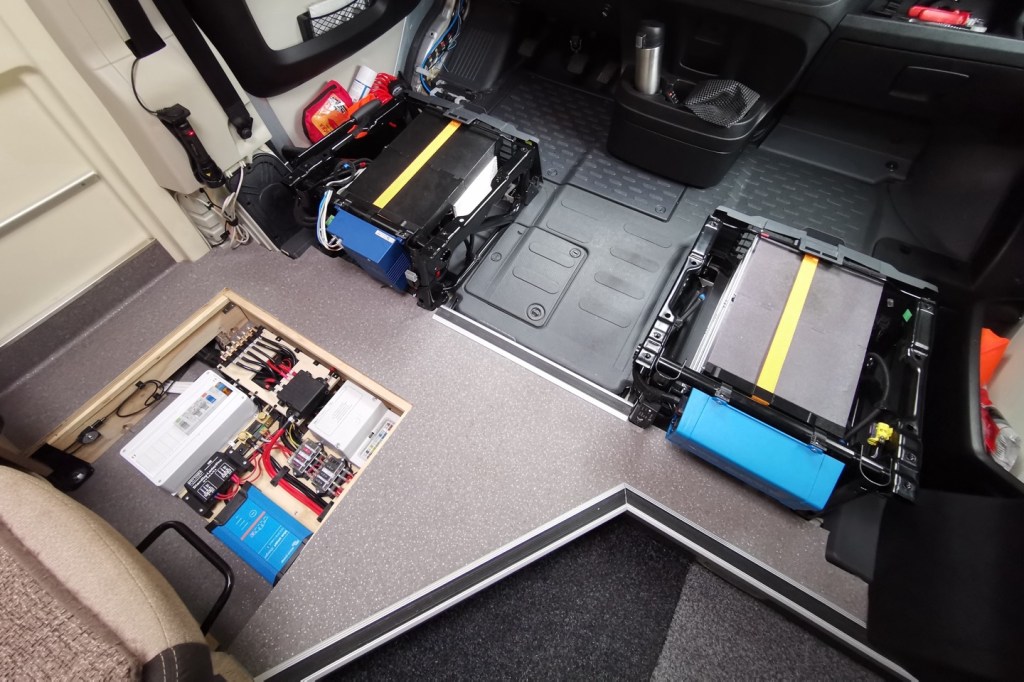 Elektroinstalace – úprava rozvodů a výzbroje pro&nbsp;LFP