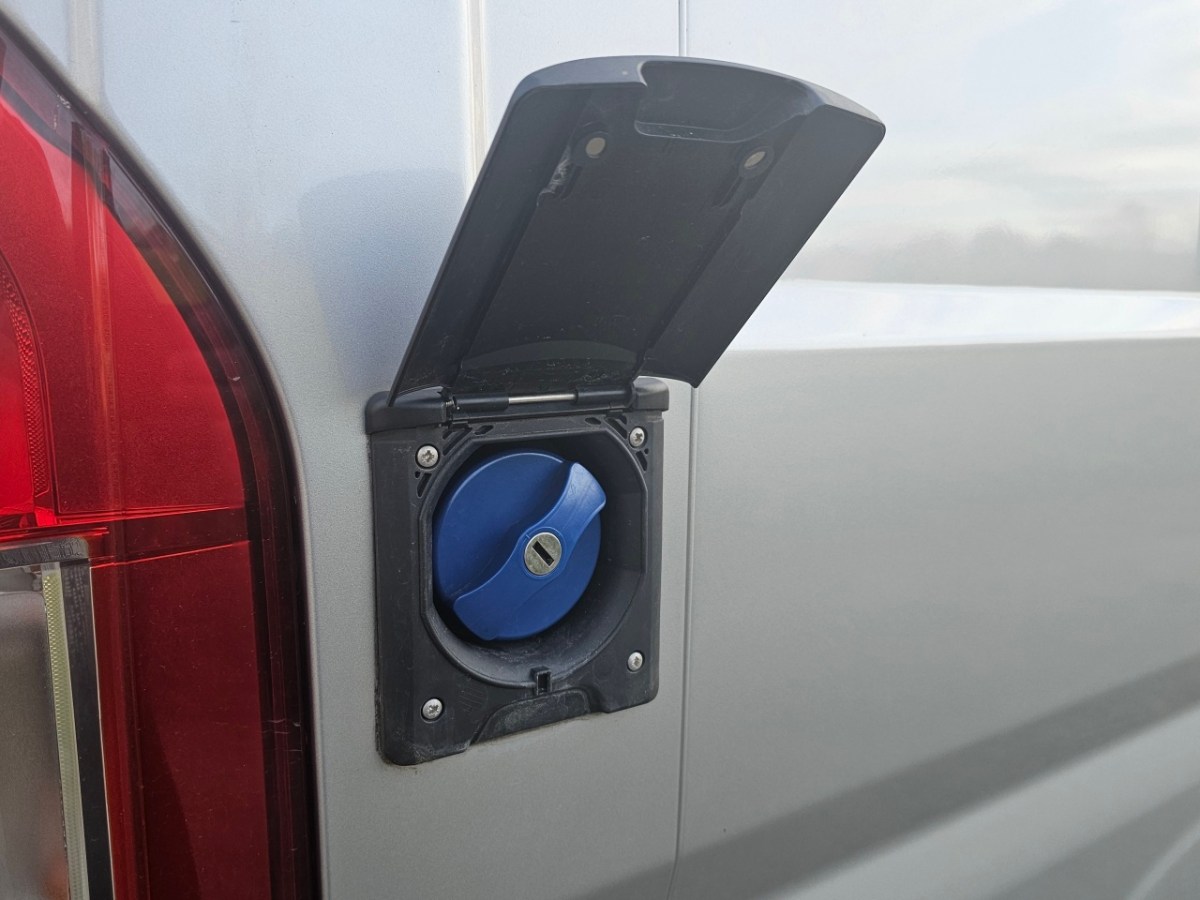 Plnění  vody – závada, která bránila pořádnému&nbsp;průtoku