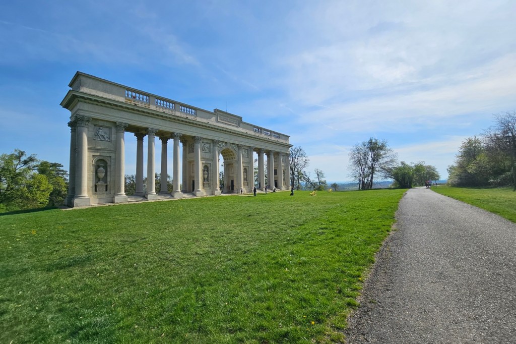 Toulání na kolech kolem&nbsp;Lednice