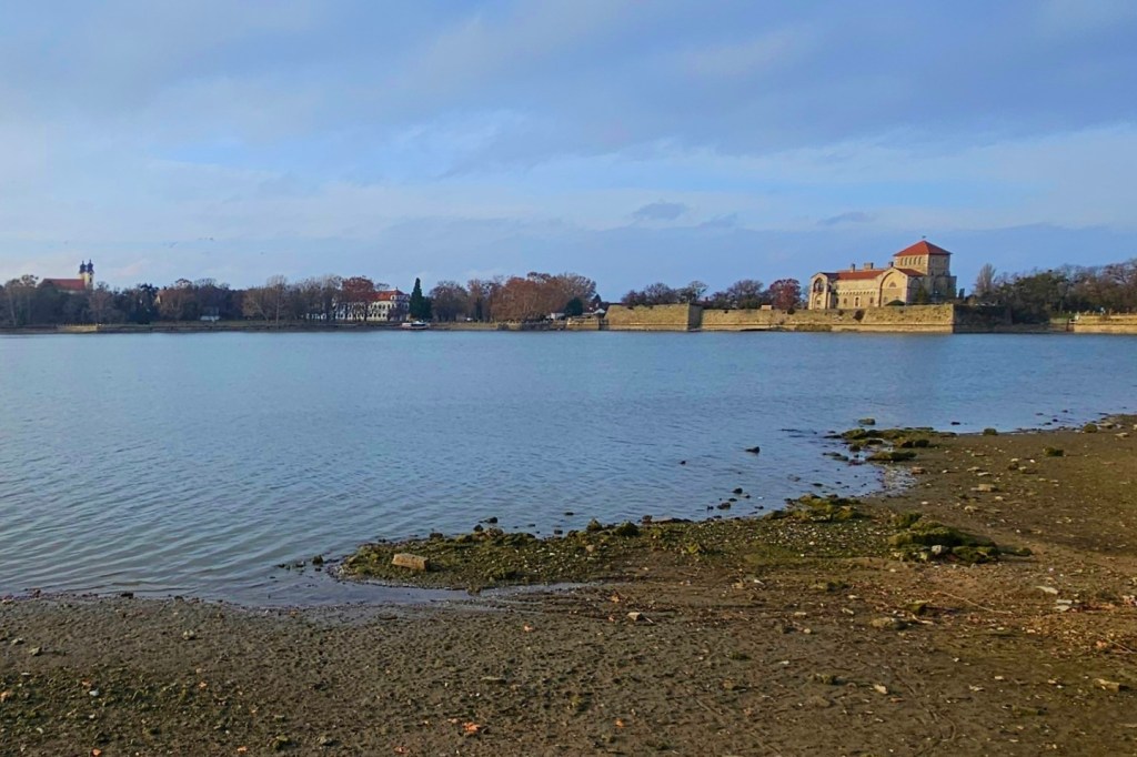 Příjemný pozdní podzim v Tatě a zklamání v termálech&nbsp;Bábolna