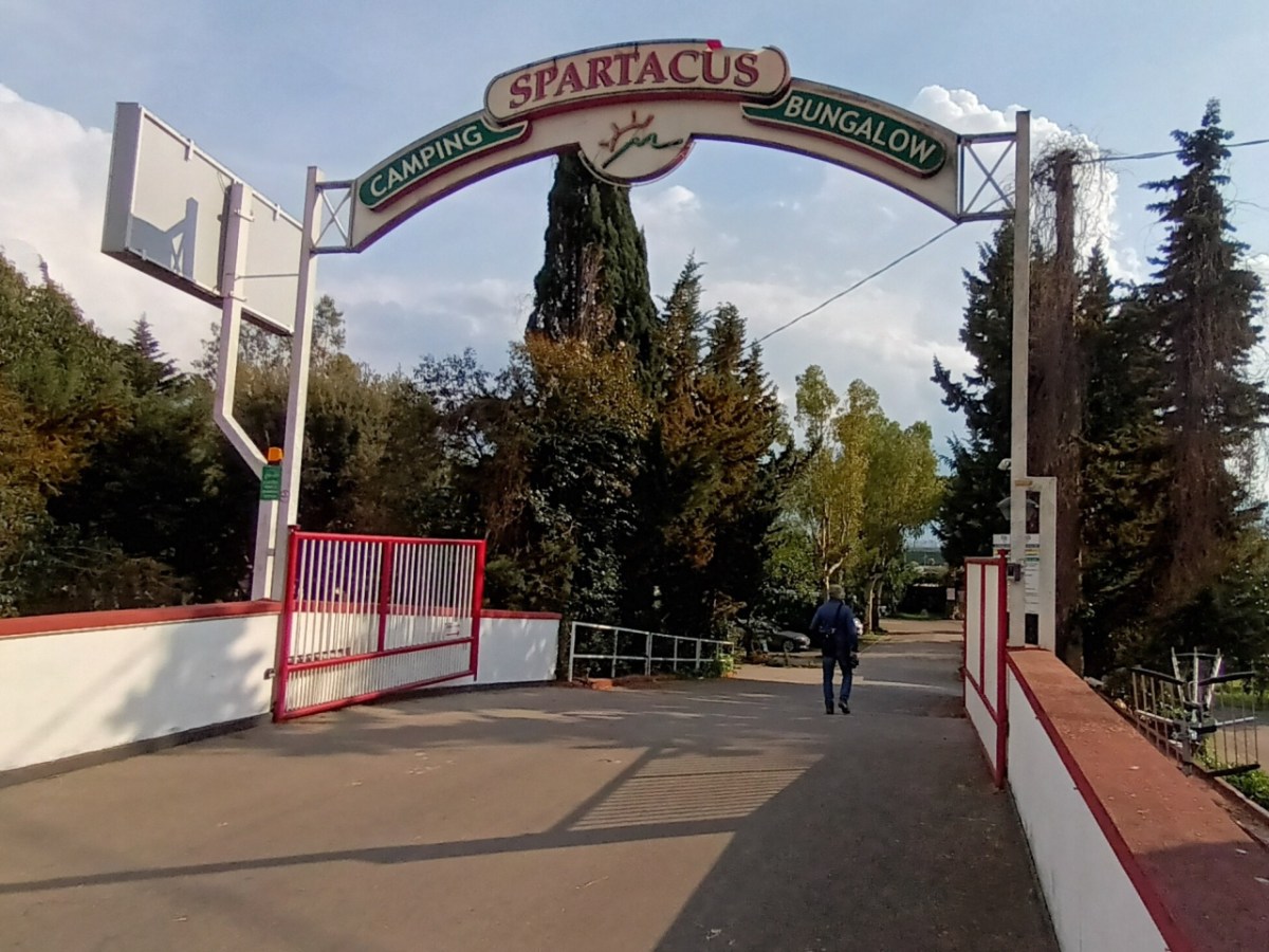 Nejen Pompeje obytným autem: tip na skvěle umístěný&nbsp;kemp